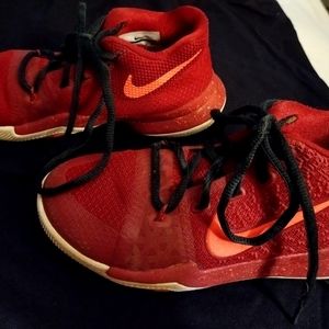 Nike kyrie 3 sneakers